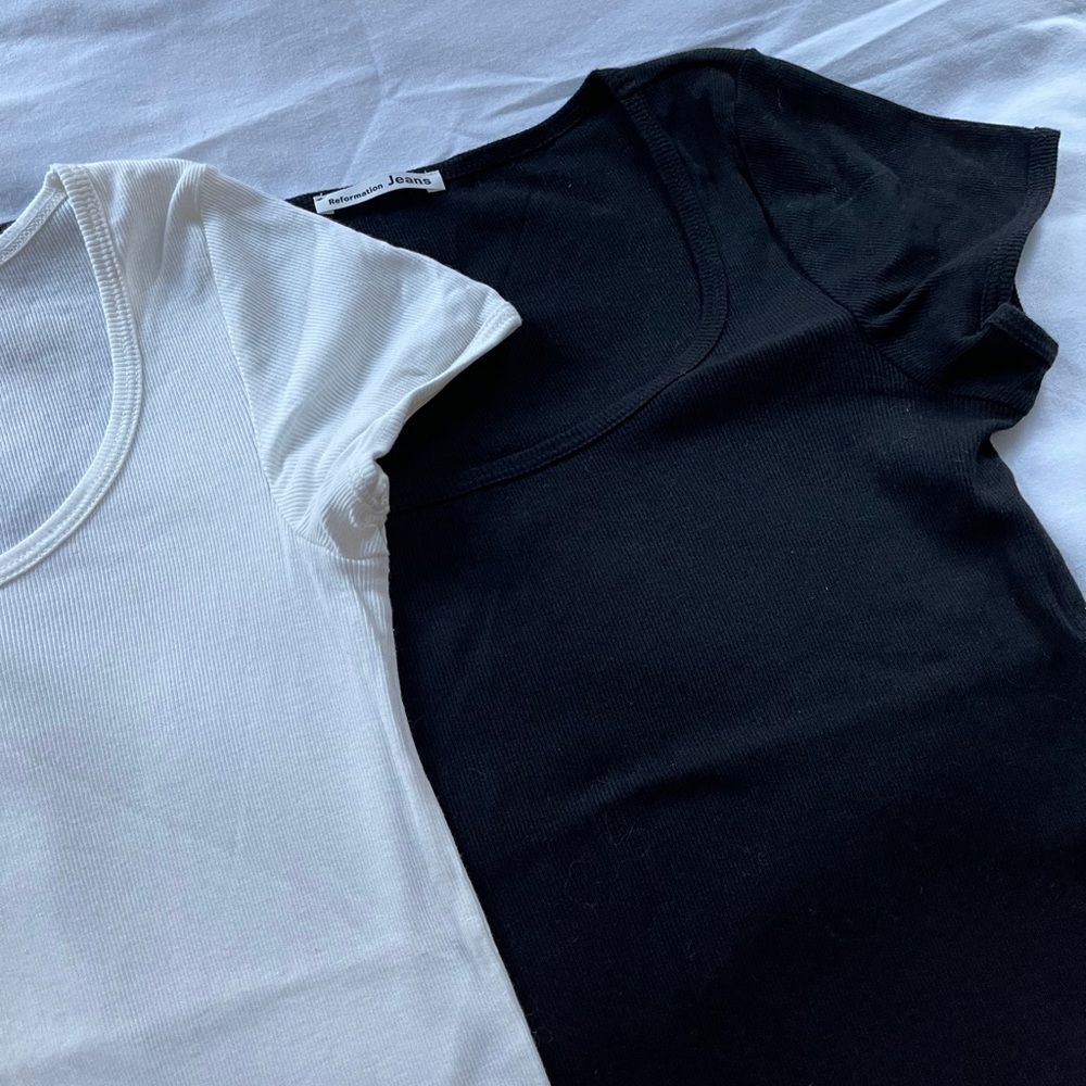 Black & White Reformation Tees w/ Square Neck Sz M